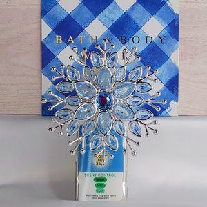 BATH & BODY WORKS WALLFLOWERS SCENT-CONTROL PLUG LUMINOUS SAPPHIRE SNOWFLAKE